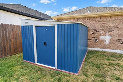 9304 Marilyn Court, White Settlement, TX 76108 - Photo 17
