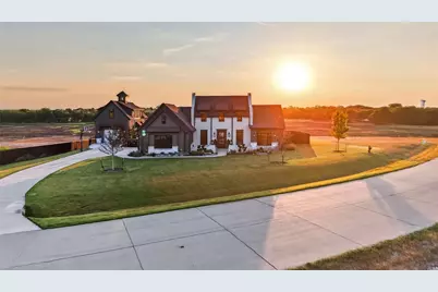 210 Low Bird Lane, Waxahachie, TX 75167 - Photo 5