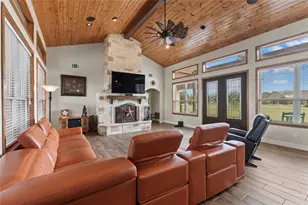 4830 Bridle View Ct, Athens, TX 75752 - Photo 5