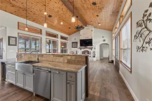 4830 Bridle View Ct, Athens, TX 75752 - Photo 7