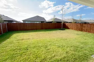 16625 Laguna Vis St, Fort Worth, TX 76247 - Photo 3
