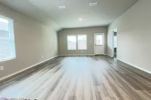 16625 Laguna Vis St, Fort Worth, TX 76247 - Photo 9