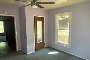 701 N Newark St, Decatur, TX 76234 - Photo 7