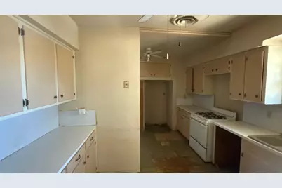 701 N Newark Street, Decatur, TX 76234 - Photo 11