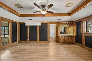 10123 Candlebrook Dr, Dallas, TX 75243 - Photo 13