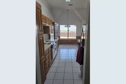 850 Valley View Court, Burleson, TX 76028 - Photo 9