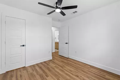 565 Alcorn Avenue, Dallas, TX 75217 - Photo 23