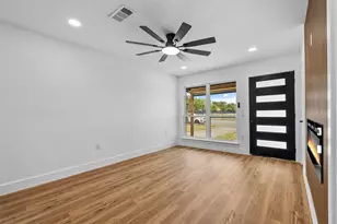 565 Alcorn Ave, Dallas, TX 75217 - Photo 5