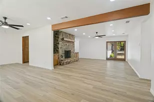 1909 Plymouth Ct, Arlington, TX 76013 - Photo 9