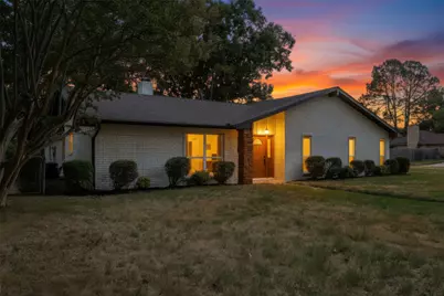 1909 Plymouth Court, Arlington, TX 76013 - Photo 1