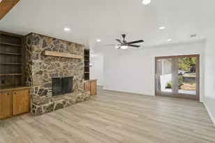 1909 Plymouth Ct, Arlington, TX 76013 - Photo 11