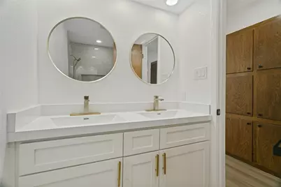 1909 Plymouth Court, Arlington, TX 76013 - Photo 21