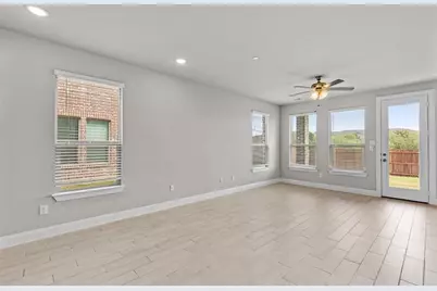 593 Hutchinson Lane, Lewisville, TX 75077 - Photo 7