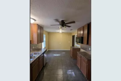 912 Red Bud Drive, Azle, TX 76020 - Photo 5