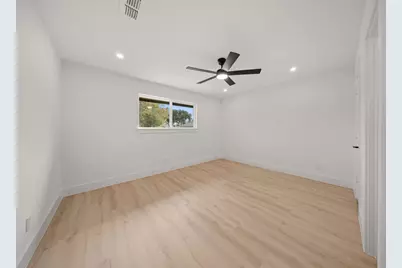 3814 Woodside Road, Carrollton, TX 75007 - Photo 35
