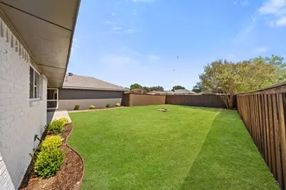 3814 Woodside Road, Carrollton, TX 75007 - Photo 9