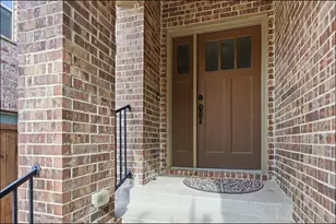 555 Waterloo Dr, Lewisville, TX 75067 - Photo 3