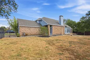 1308 Carver Ln, Irving, TX 75061 - Photo 31