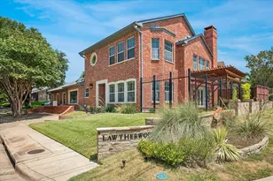 2702 Lawtherwood Ct, Dallas, TX 75214 - Photo 1