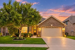 612 Sundrop Dr, Little Elm, TX 75068 - Photo 1