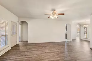 1613 Country Hills Dr, Midlothian, TX 76065 - Photo 11