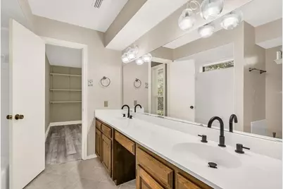 1005 Nottingham Drive, Carrollton, TX 75007 - Photo 35