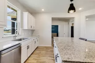 142 Lonicera Ln, Paradise, TX 76073 - Photo 9