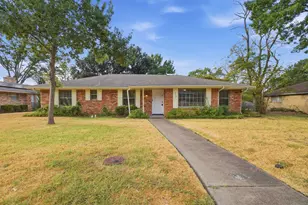 316 Ray Ave, DeSoto, TX 75115 - Photo 1