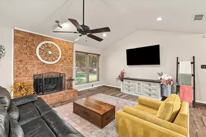 2840 Southridge Drive, Grapevine, TX 76051 - Photo 3