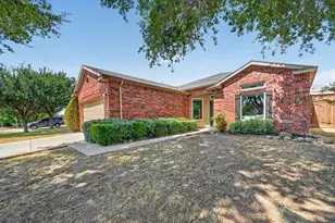 1305 Eagle Wing Ln, Denton, TX 76210 - Photo 3