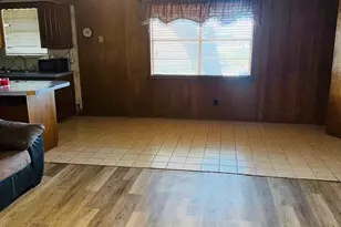 709 Oakbluff Dr, Lancaster, TX 75146 - Photo 3