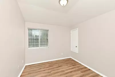 312 Ezekial Avenue, Dallas, TX 75217 - Photo 13