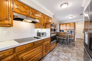 1931 Robin Meadow Dr, Carrollton, TX 75007 - Photo 11
