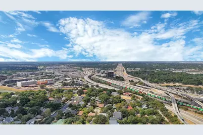 2305 W Rosedale Street S, Fort Worth, TX 76110 - Photo 37