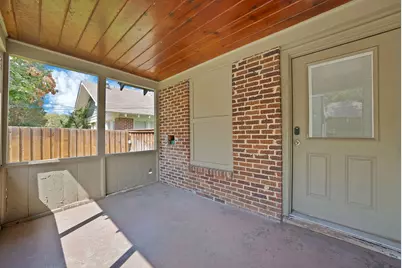 2305 W Rosedale Street S, Fort Worth, TX 76110 - Photo 27