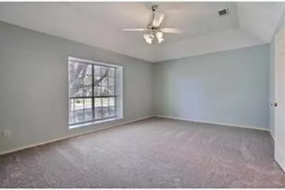2110 Hearthstone Drive, Carrollton, TX 75010 - Photo 7