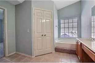 2110 Hearthstone Dr, Carrollton, TX 75010 - Photo 9