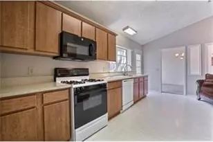 2110 Hearthstone Dr, Carrollton, TX 75010 - Photo 3