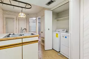 18040 Midway Rd, Dallas, TX 75287 - Photo 9