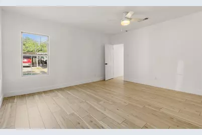 809 Cristler Avenue, Dallas, TX 75223 - Photo 17