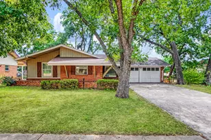 2222 Woodoak Dr, Irving, TX 75060 - Photo 1