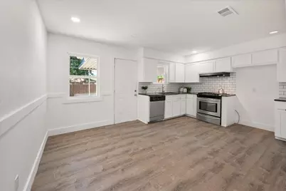 2626 Alden Avenue, Dallas, TX 75211 - Photo 9