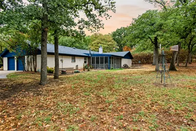 104 Trailwood Court, Burleson, TX 76028 - Photo 33