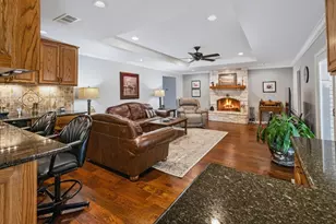 104 Trailwood Ct, Burleson, TX 76028 - Photo 7