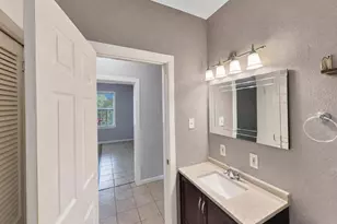 912 W Belt Line Rd, Cedar Hill, TX 75104 - Photo 5