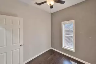 912 W Belt Line Rd, Cedar Hill, TX 75104 - Photo 11