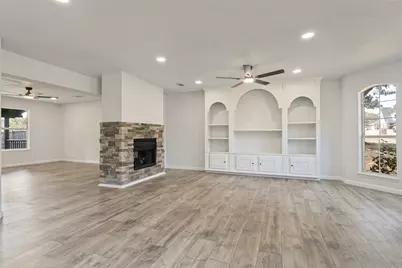 2107 Meadowview Drive, Corinth, TX 76210 - Photo 3
