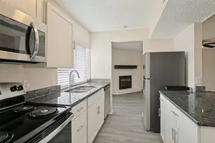 1210 Brook Hill Ln, Arlington, TX 76014 - Photo 9