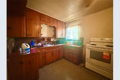2121 Kingsdale Drive, Fort Worth, TX 76119 - Photo 13