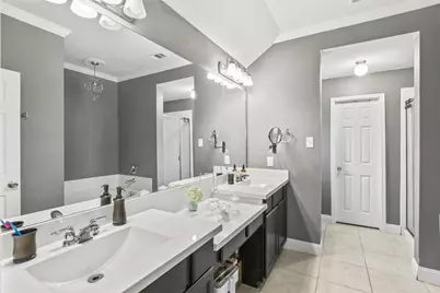 913 Freesia Drive, Little Elm, TX 75068 - Photo 7